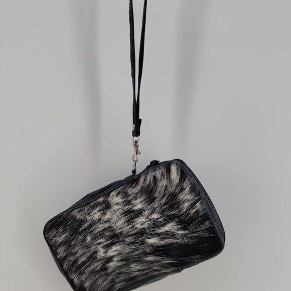 ✨Faux Fur Evening Clutch – Black & White Textured Haircalf Style – Holiday Glam✨ - Picture 2 of 9